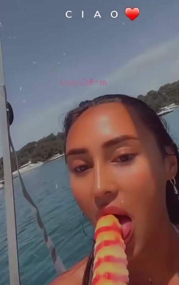 tchatco.co leak astrid nelsia Pretending to give a blowjob