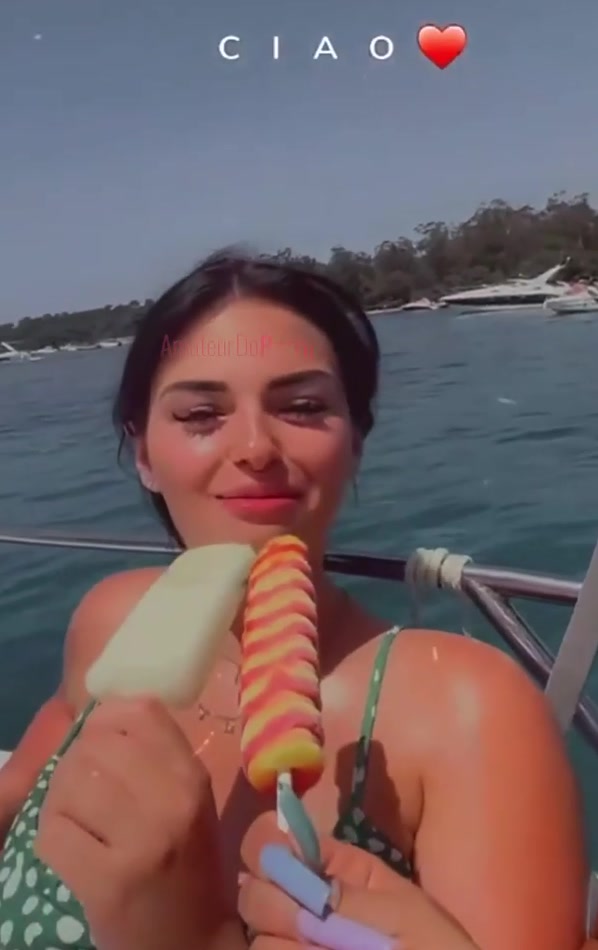 tchatco.co leak astrid nelsia Pretending to give a blowjob