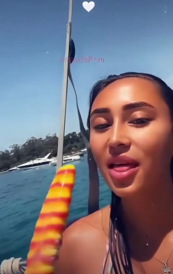 tchatco.co leak astrid nelsia Pretending to give a blowjob