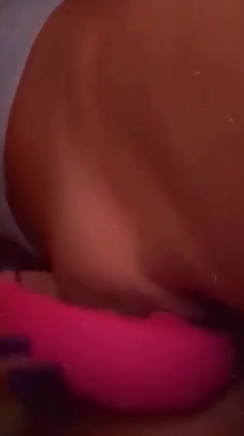 tchatco.co leak astrid nelsia Pussy Jerk Off