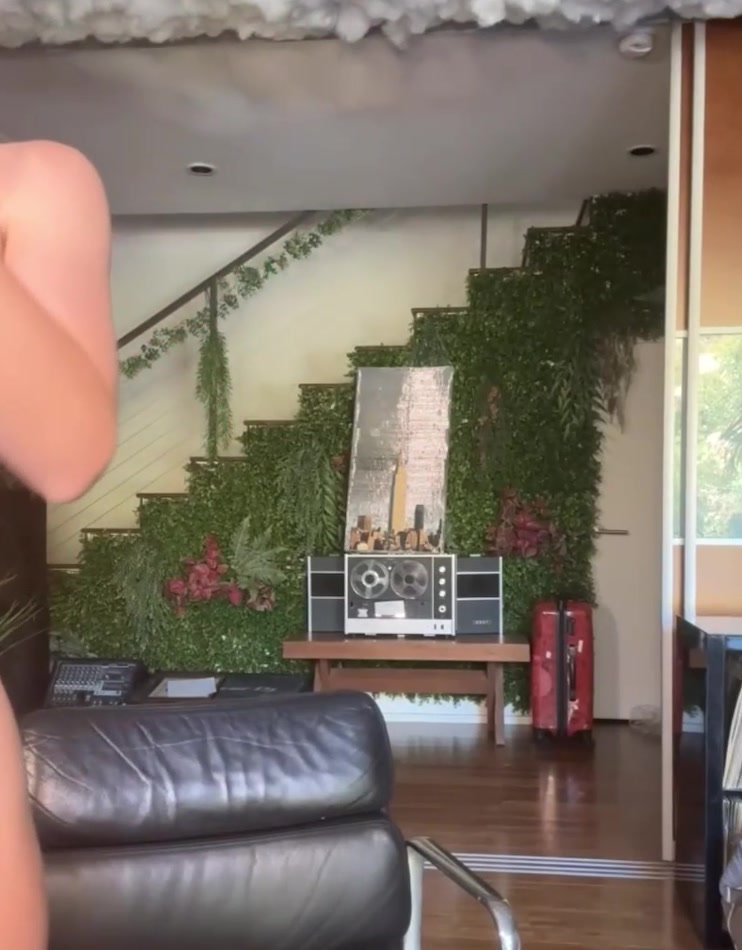 tchatco.co leak elena kamperi Nude Tits