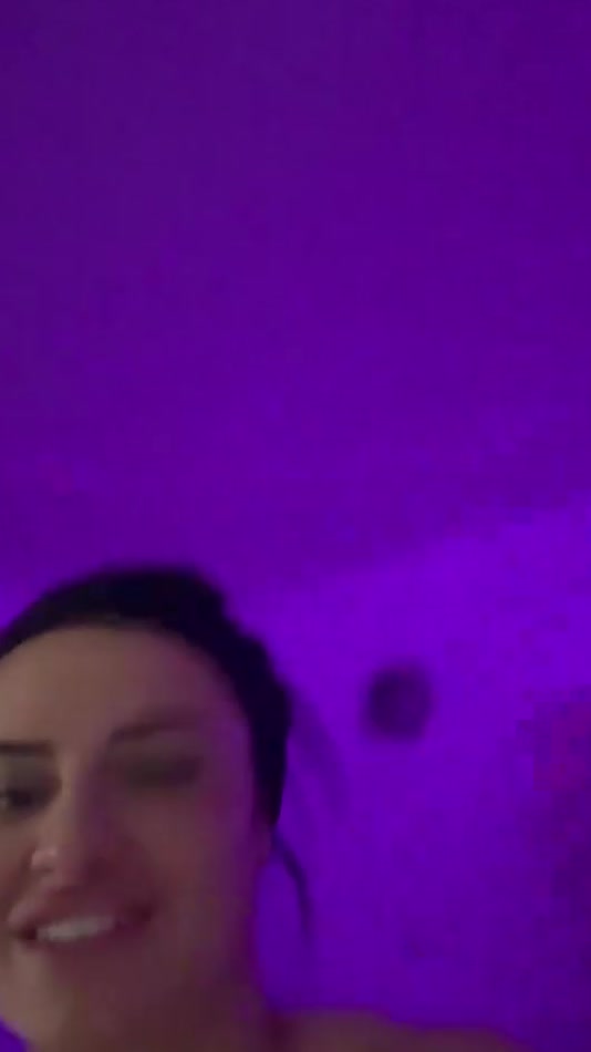 tchatco.co leak julie bacha Fucked while Cleaning the House