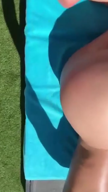 tchatco.co leak julie ricci naked sunbathing