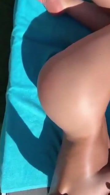 tchatco.co leak julie ricci naked sunbathing