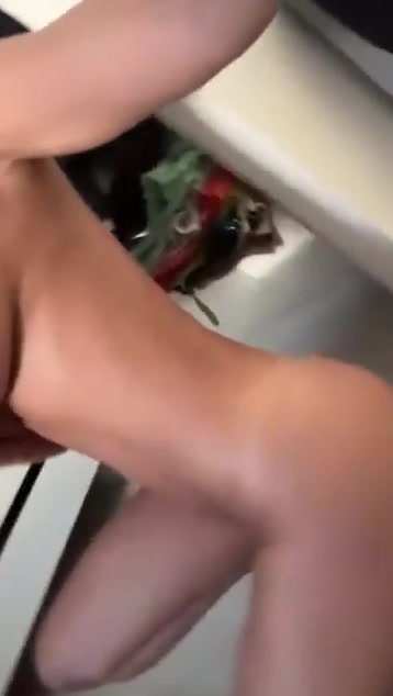 tchatco.co leak julie ricci nude shows her tan lines